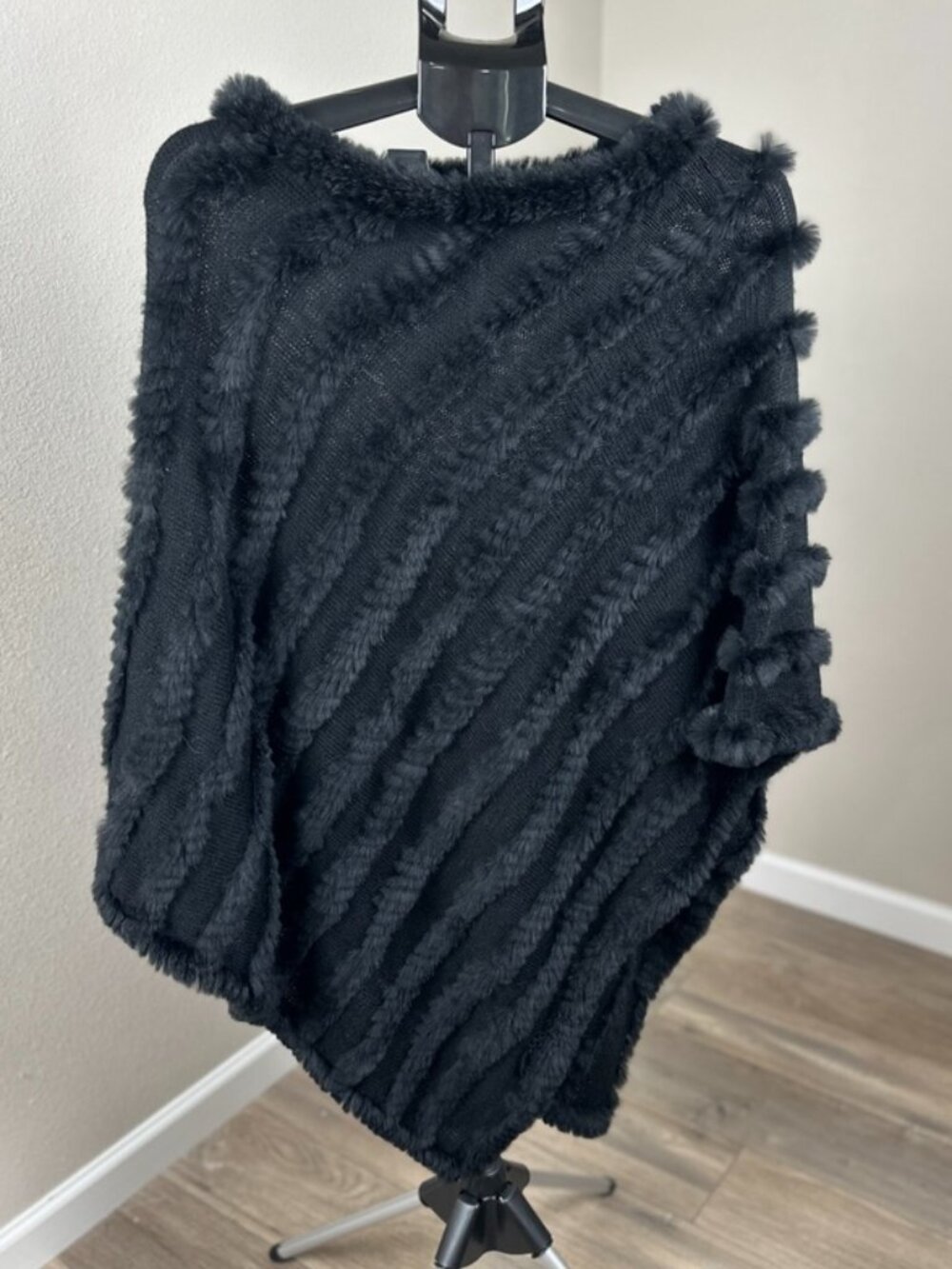 Venezia Black Rabbit Fur Knit Poncho One Size Cozy Fur Trim Wrap Cape